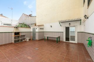 Pis a San Miguel. Piso en venta en armilla centro  2 dormitorios  gran patio priva