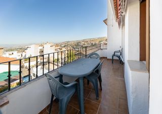 Appartement  Higueras. Piso en venta con garaje y trastero en barrio de monachil