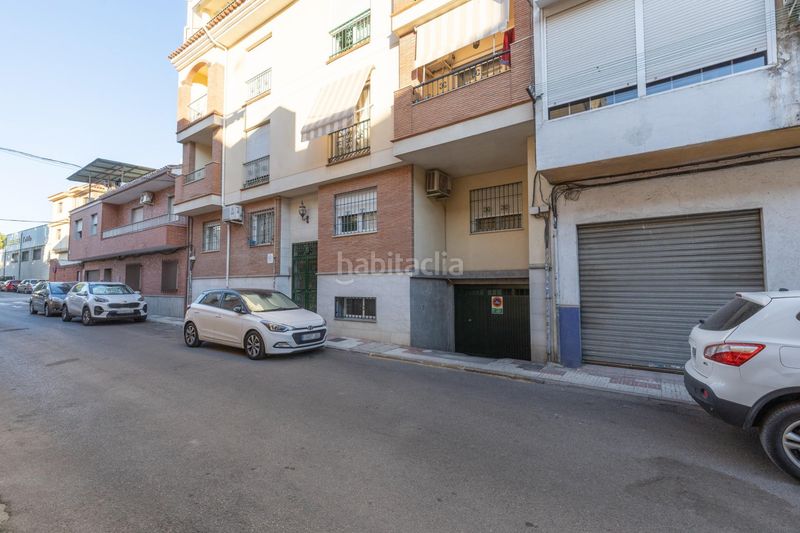 Foto 0fe56005-a7d6-4d25-b653-6f0c8cb4d4d5. Aparcament cotxe a Maracena