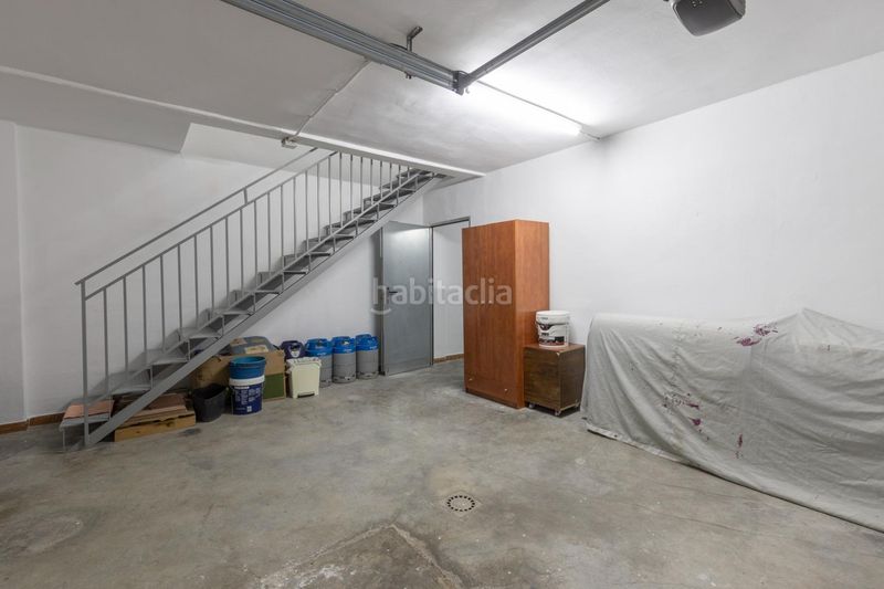 Foto 1406a7e1-3525-4dfb-933a-88477c7cd325. Casa adosada precioso adosado con patio, terraza, cochera y estufa de leña en las gabias granada en Gabias (Las)