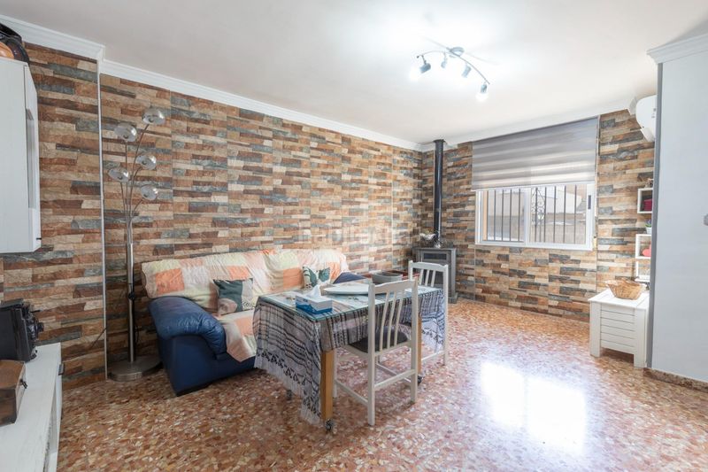 Foto 22f8d7be-3ff3-41ba-ae4c-aae04ec43e4d. Casa adosada precioso adosado con patio, terraza, cochera y estufa de leña en las gabias granada en Gabias (Las)