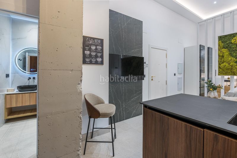 Foto a60c68bd-b124-4085-a22b-2aab4e52d3be. Planta baja precioso estudio de lujo en urbanizacion triunfo jardin en Granada