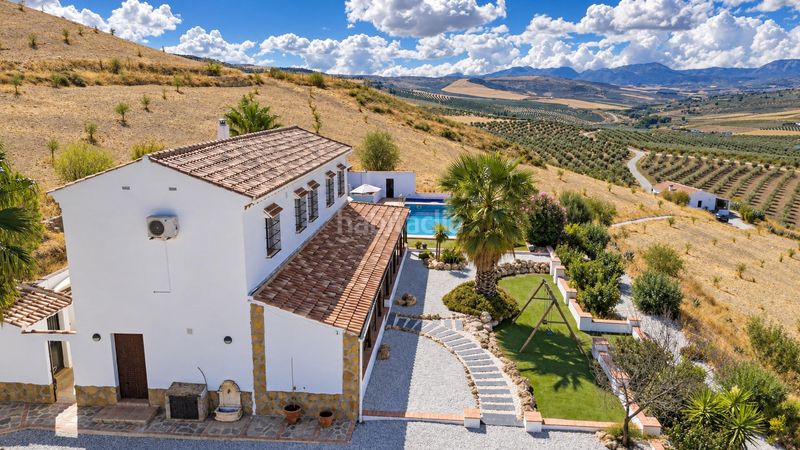 Foto 2a6131aa-ef38-49bd-aa66-ac4b6b721b3b. Chalet with heating parking pool in Santa Cruz del Comercio