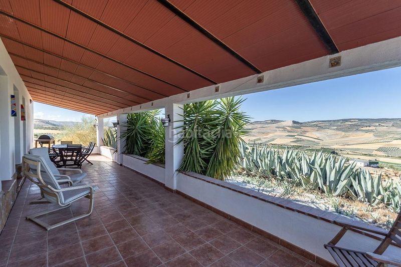 Foto cce1483d-bc8a-44bc-8f8b-f4f466a93c1a. Chalet with heating parking pool in Santa Cruz del Comercio