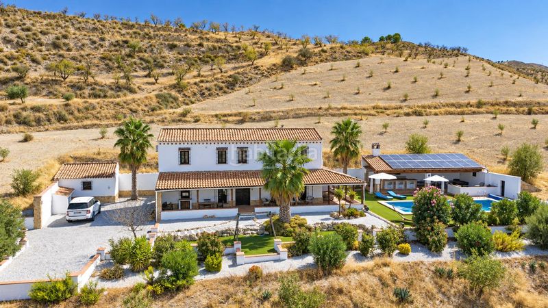 Foto e243a2b3-1e18-4eef-8908-a4ecabf7921b. Chalet with heating parking pool in Santa Cruz del Comercio