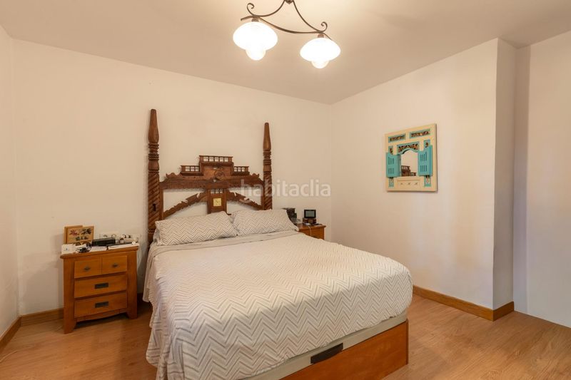 Foto 883d1790-56f9-4def-ab29-a737e52da8ed. Chalet with heating parking pool in Altos de la Zubia Zubia (La)