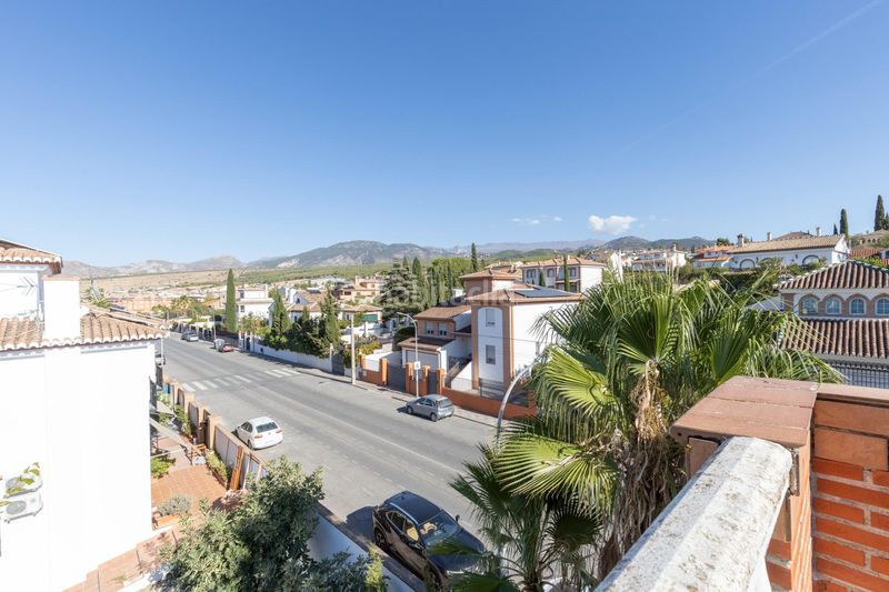 Foto bdadbe09-51ff-4498-83a5-e73830db9f09. Chalet with heating parking pool in Altos de la Zubia Zubia (La)