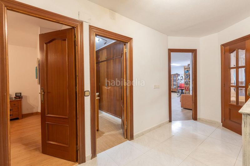 Foto d0592204-de18-4466-9e0a-1564585504de. Chalet with heating parking pool in Altos de la Zubia Zubia (La)
