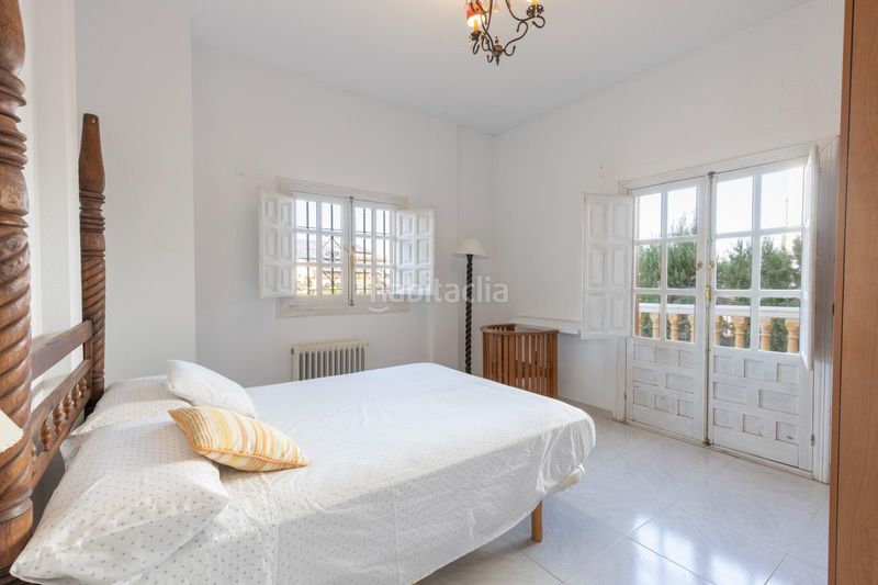 Foto f325a1c2-5a1c-4815-bd90-d3fb48a0b470. Chalet with heating parking pool in Altos de la Zubia Zubia (La)