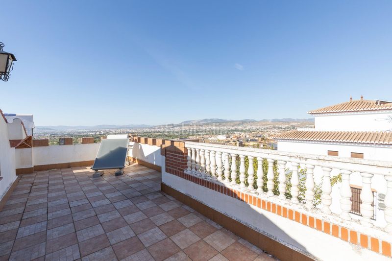Foto f4ecf4a3-19a9-4468-aadc-e1c8bc36ce48. Chalet with heating parking pool in Altos de la Zubia Zubia (La)