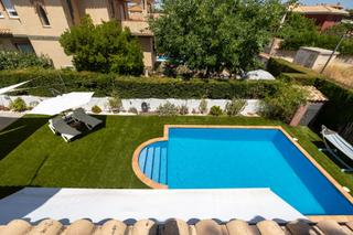 Xalet a Calle tirso de molina 14. Descubre tu villa de lujo en otura! chalet independiente con pis