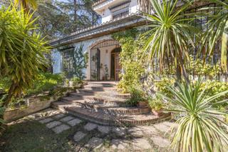Chalet  Calle monzones(c.del aire i). Magnifico chalet con amplios jardines y piscina en cortijo del a