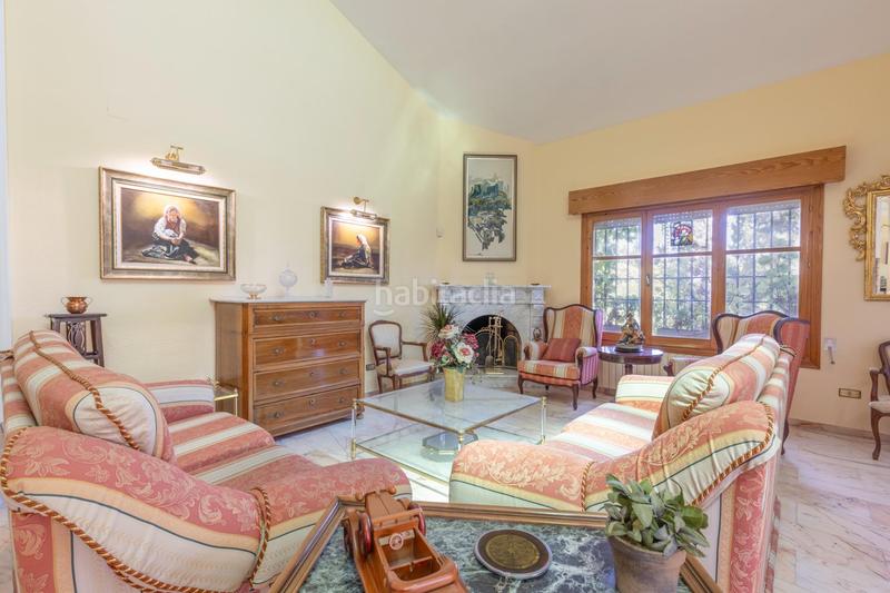 Foto d727d320-5184-4b3e-a495-5320b2a5fb1a. Chalet magnifico chalet con amplios jardines y piscina en cortijo del aire! en Albolote