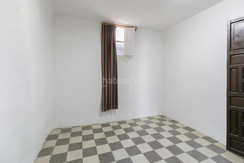 Foto ceeeee96-5342-40fa-b864-656807318615. Casa adossada amb aparcament a San Matías - Realejo Granada