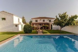 Maison à Moraleda de Zafayona. Finca en el término los llanos  en moraleda de zafayona a 20 min
