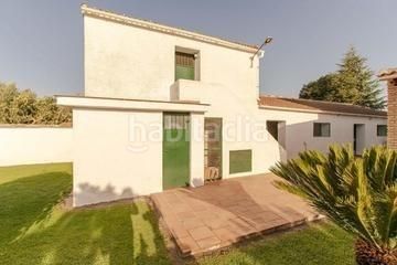 Foto c2b0d59e-7ccd-4ead-9272-95ae8bb33dfa. Casa amb calefacció aparcament piscina a Moraleda de Zafayona