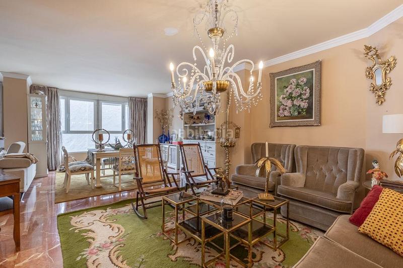 Foto 93694703-2646-43e2-ba21-1a096cc75f6b. Etagenwohnung mit parking in San Matías - Realejo Granada