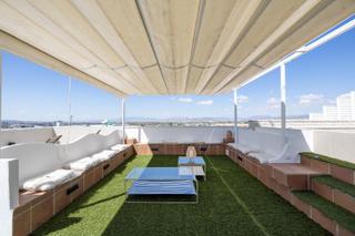 Dachwohnung in Campus de la Salud. Ático dúplex reformado con terraza de ensueño en armilla