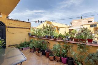 Pis  Calle encantado. Pisazo con terraza y residencial con piscina en ogijares!