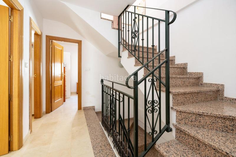 Foto b068f3f1-1412-4596-b373-1f9889bf753a. Maison jumelée avec chauffage parking dans Aljomahima - Ermita Gabias (Las)