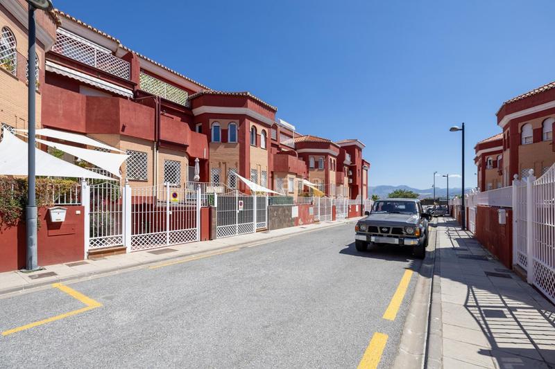 Foto c8d2f742-dce7-4e6f-abf2-99dd5f0235a8. Maison jumelée avec chauffage parking dans Aljomahima - Ermita Gabias (Las)