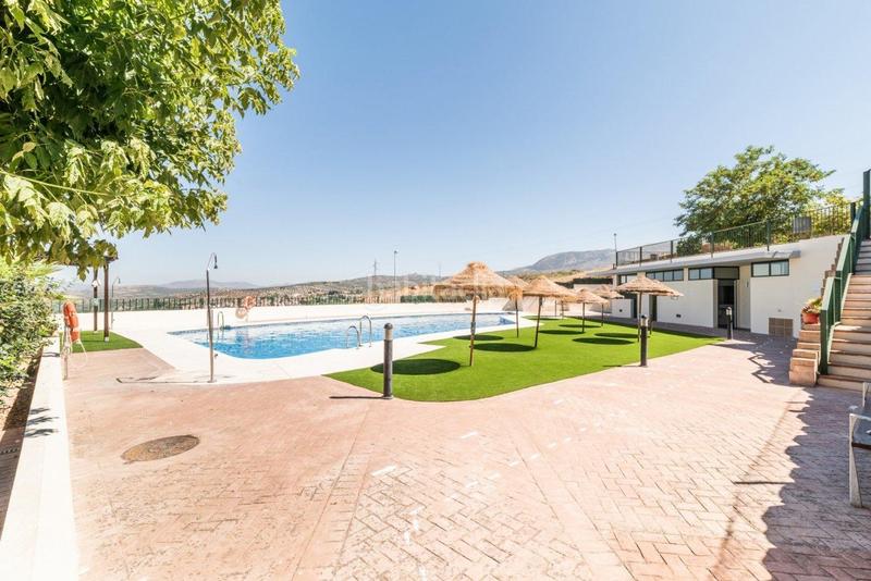 Foto a12eb1a5-332a-4376-962c-0da1180d63d0. Piso precioso piso a la entrada en Jun
