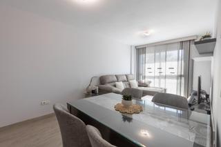 Appartement à Calle de circunvalación 3. Piso de 2 dormitorios con garaje y trastero en la mejor zona de