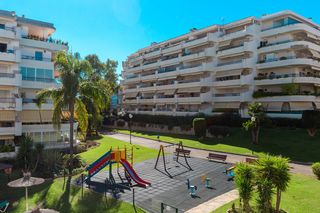 Apartament a San Pedro de Alcántara Pueblo