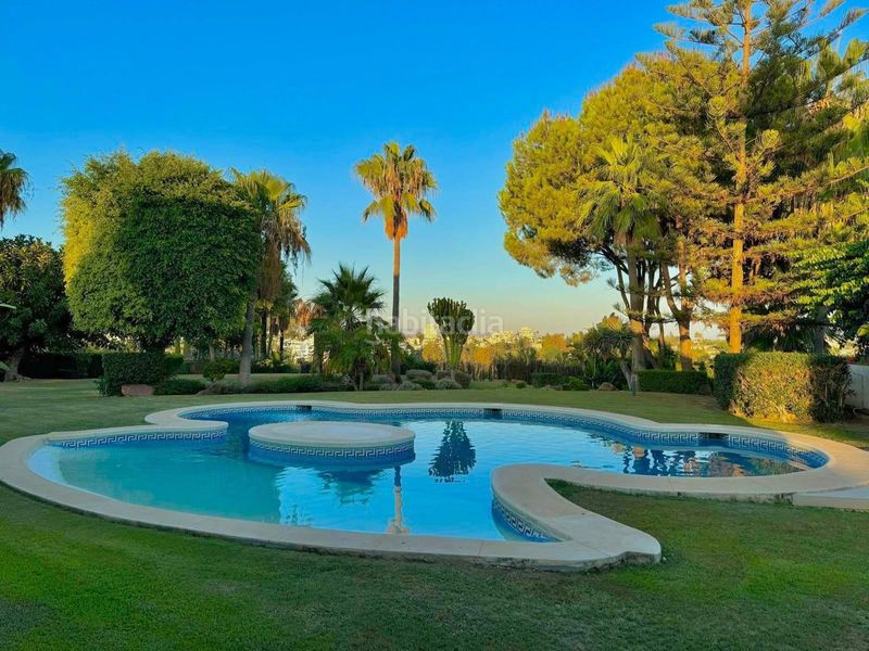 Foto 886c5867-98d0-483d-9481-5d4ef55ff175. Casa amb calefacció aparcament a Parque Central Estepona