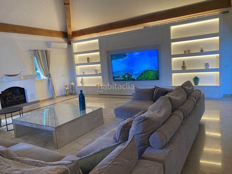 Foto e36d1e40-6332-4777-b81a-4ef32ba0465e. Casa amb calefacció aparcament a Parque Central Estepona