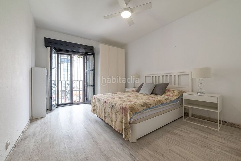 Foto 40c60709-3b4a-4678-9ded-790d87bcd883. Piso apartamento en primera línea de Puerto Banús con vistas al mar ideal para inversión en Marbella