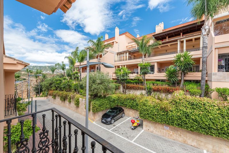 Foto a8bc025b-ea46-43ff-a920-3296e85062e8. Dúplex 2 dormitorios duplex nueva andalucia en Las Brisas Marbella