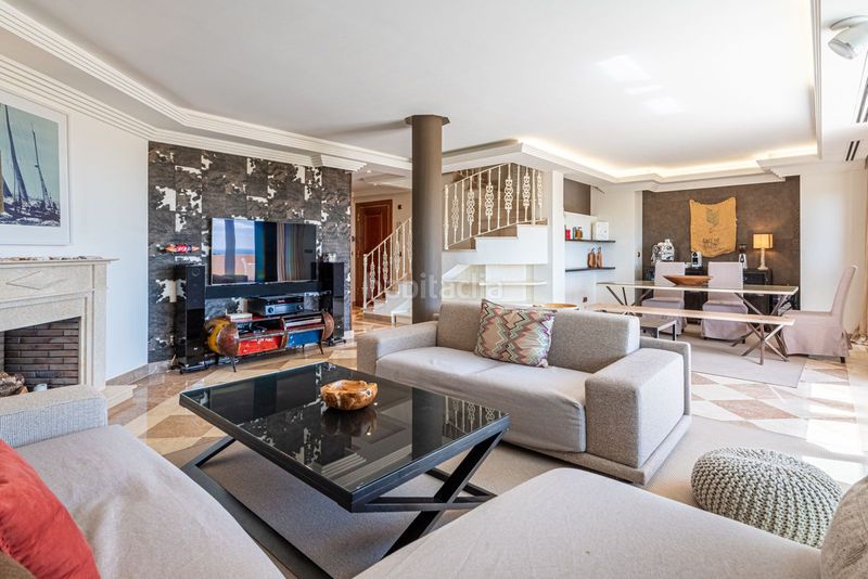 Foto db384f24-3341-40c8-8da0-d7934d68c8ea. Dúplex 2 dormitorios duplex nueva andalucia en Las Brisas Marbella