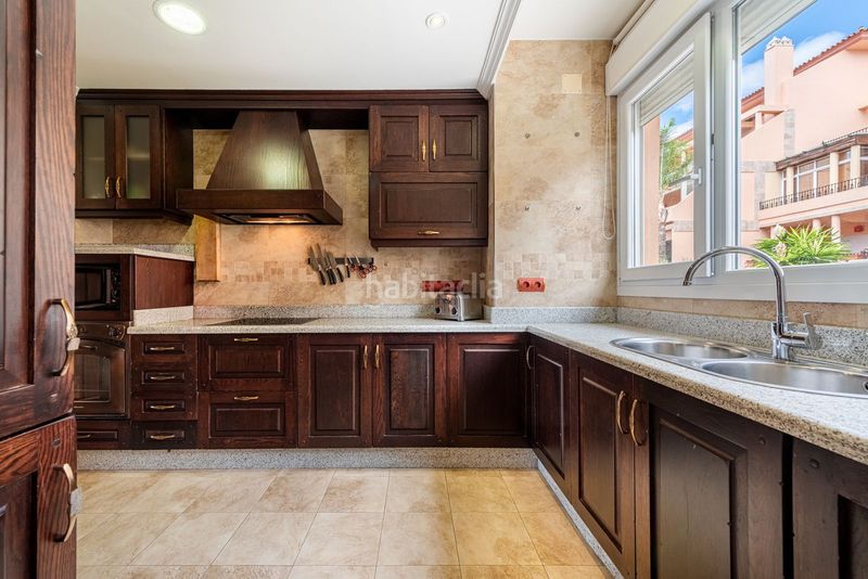 Foto f03b8e8e-16a6-42de-8a9f-3662c8e01aef. Dúplex 2 dormitorios duplex nueva andalucia en Las Brisas Marbella