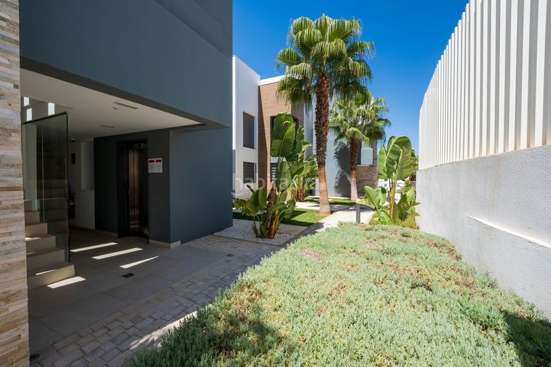Foto 114e2f67-a64c-4be6-9ce8-bb18417e336a. Dúplex 3 dormitorios duplex cabopino en Cabopino - Artola Marbella
