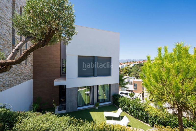 Foto bb6bbd63-5579-4c95-b8d7-b3f5560aac8b. Dúplex 3 dormitorios duplex cabopino en Cabopino - Artola Marbella