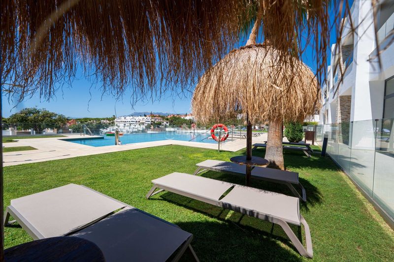 Foto c72cec46-b212-406c-ac04-d64f30c73818. Dúplex 3 dormitorios duplex cabopino en Cabopino - Artola Marbella