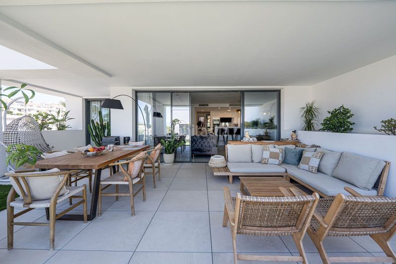 Foto e154f248-ed4f-45ee-ac25-1dd96092b1ab. Dúplex 3 dormitorios duplex cabopino en Cabopino - Artola Marbella
