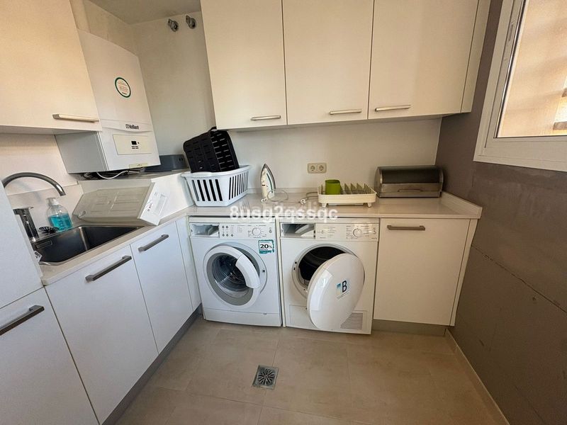 Foto ff697d71-fa3e-43fd-9887-ca33fc056f65. Attico con riscaldamento parcheggio in Villacana - Costalita - Saladillo Estepona