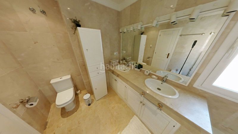 Foto 3ca3eadb-5f53-49b1-9a20-9b2ab6858b11. Zweistöckige wohnung mit heizung in Santa María Marbella