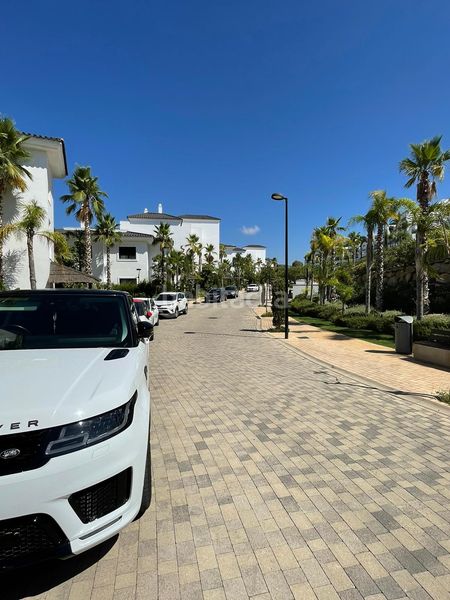 Foto 1214b282-9bce-4500-8da5-67a2348a52dd. Apartament amb calefacció aparcament piscina a Parque Central Estepona