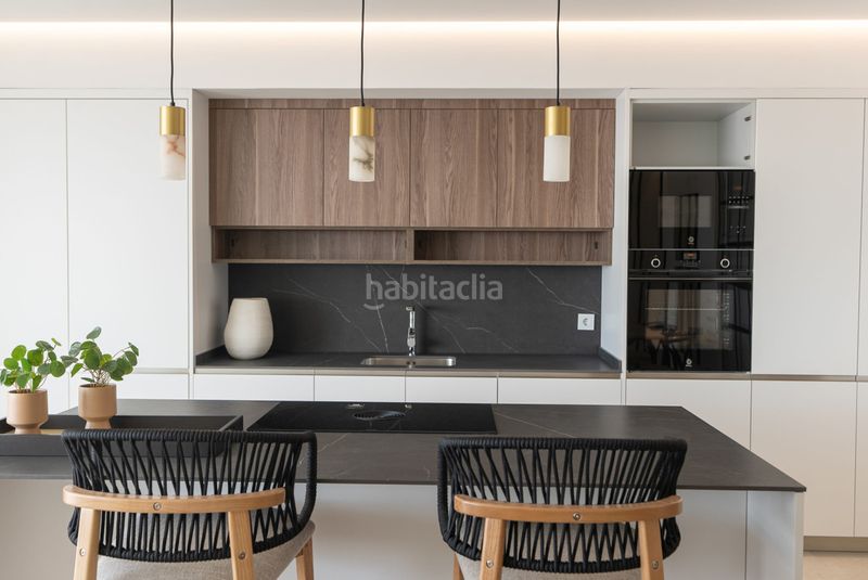 Foto e197ba47-4ecd-49d7-a4e3-4e42c3d36d37. Apartament amb calefacció aparcament piscina a Parque Central Estepona