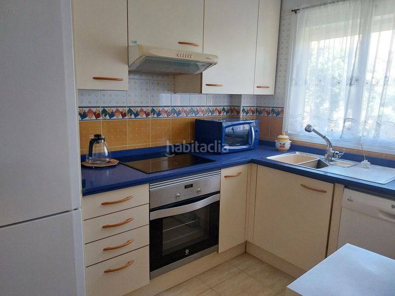 Foto 3f7b708d-0114-4c49-8ca6-c95de5398629. Ático 1 dormitorio atico calahonda en Calahonda - Carchuna Motril