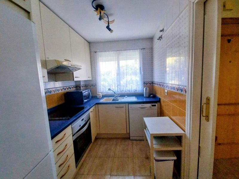 Foto c04c98b9-83a4-43e5-8a07-a4d74776eb8a. Ático 1 dormitorio atico calahonda en Calahonda - Carchuna Motril