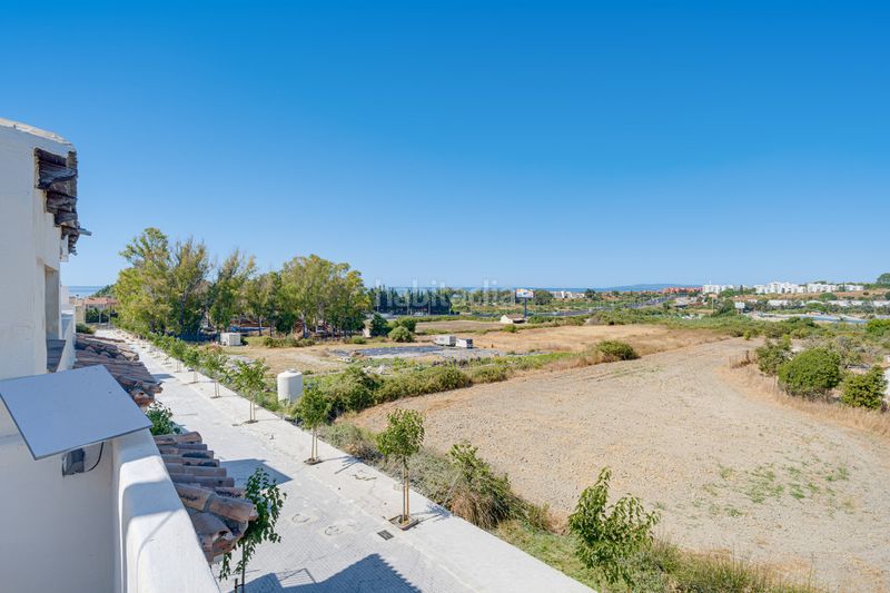 Foto a01eb412-2241-477d-96ec-076f383d4f83. Casa adossada amb calefacció a Cancelada Estepona