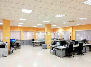Local Comercial a Parque Central