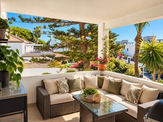 Apartament a San Pedro de Alcántara Pueblo