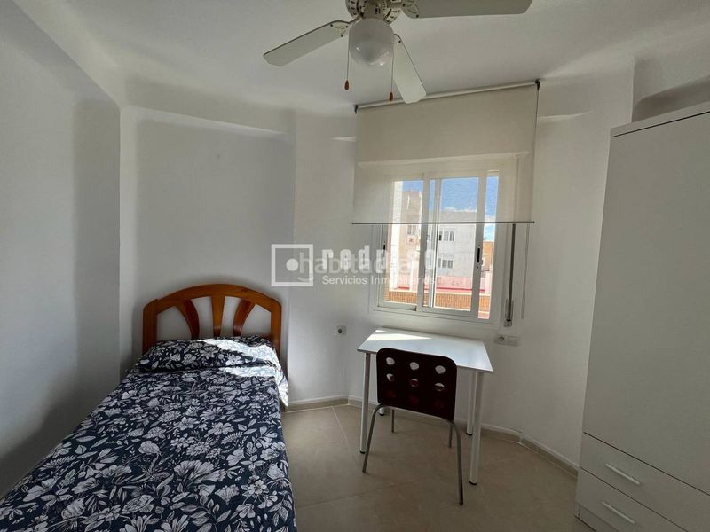 Foto f9e9000c-44a1-432e-9571-b6f3f2750b63. Rent flat in San Lorenzo Murcia