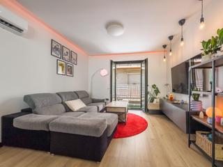 Appartement à Calle nueva de la virgen 13. Piso con 1as. calidades a 100m de el corte inglés