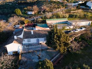 Masia  Calle las villas. Cortijo con amplia piscina
